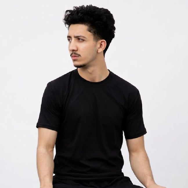 Black Tee